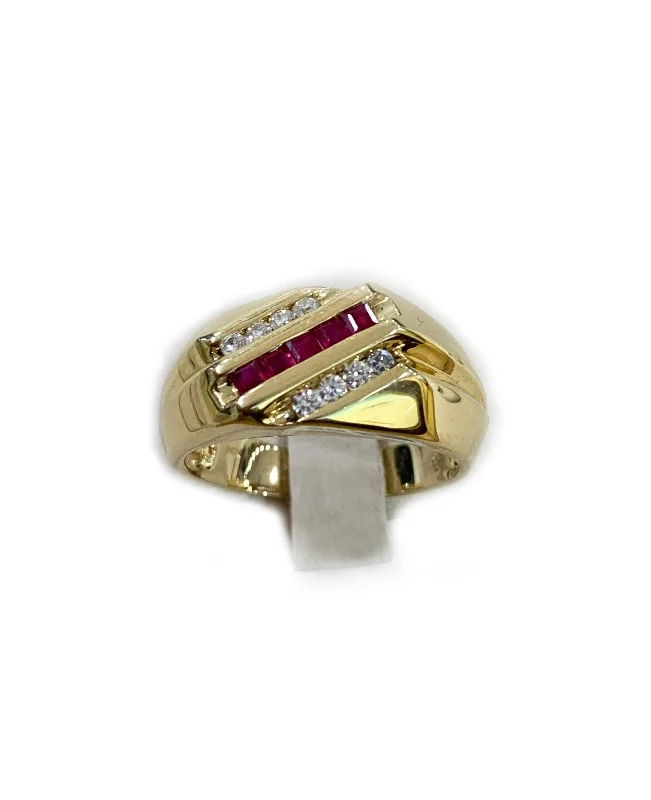 Women’s pearl rings-14k Yellow Gold Mens Ruby Ring