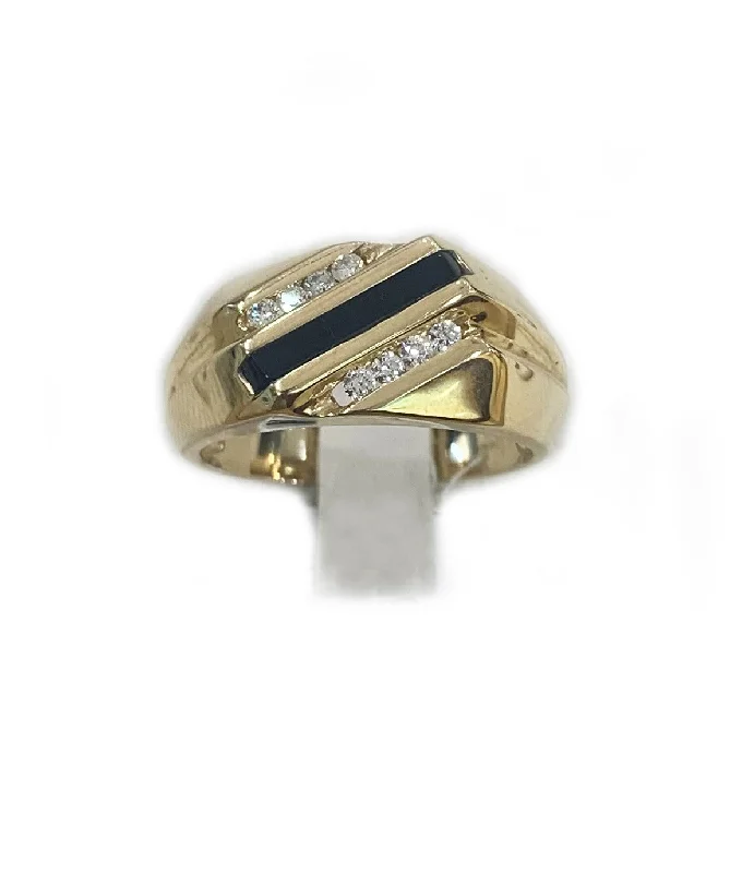 Women’s engraved rings-14k Yellow Gold Mens Onyx Ring