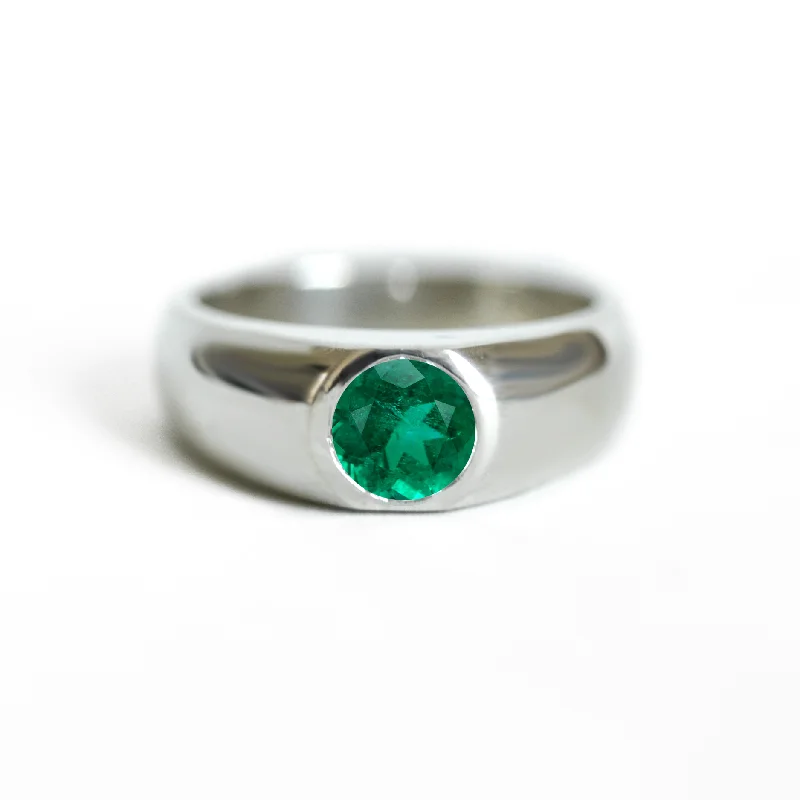 Women’s wedding rings with diamonds-Round Emerald Signet Ring