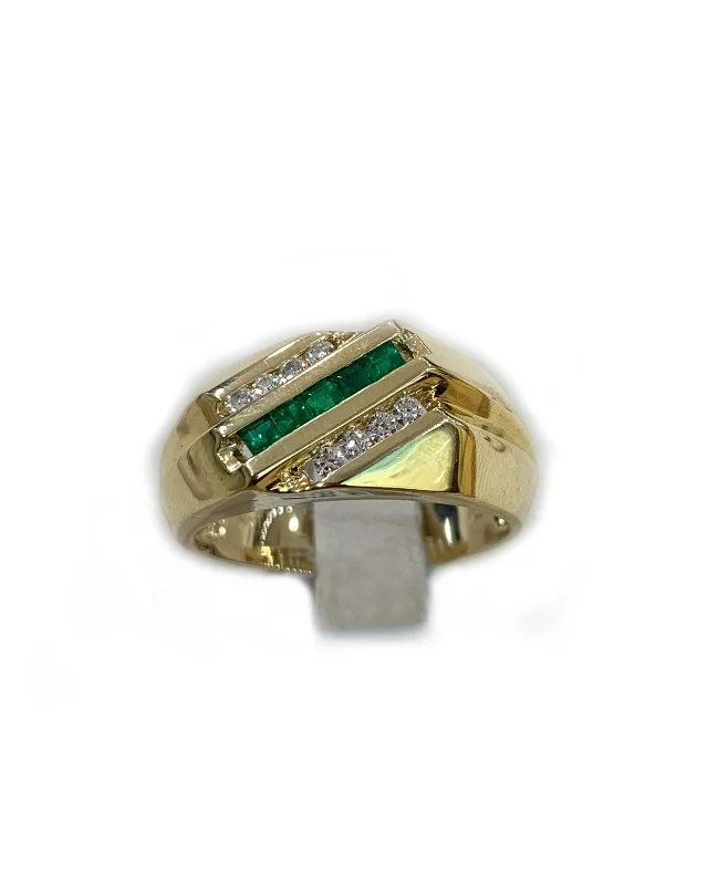 Women’s chunky rings-14k Yellow Gold Mens Emerald Ring