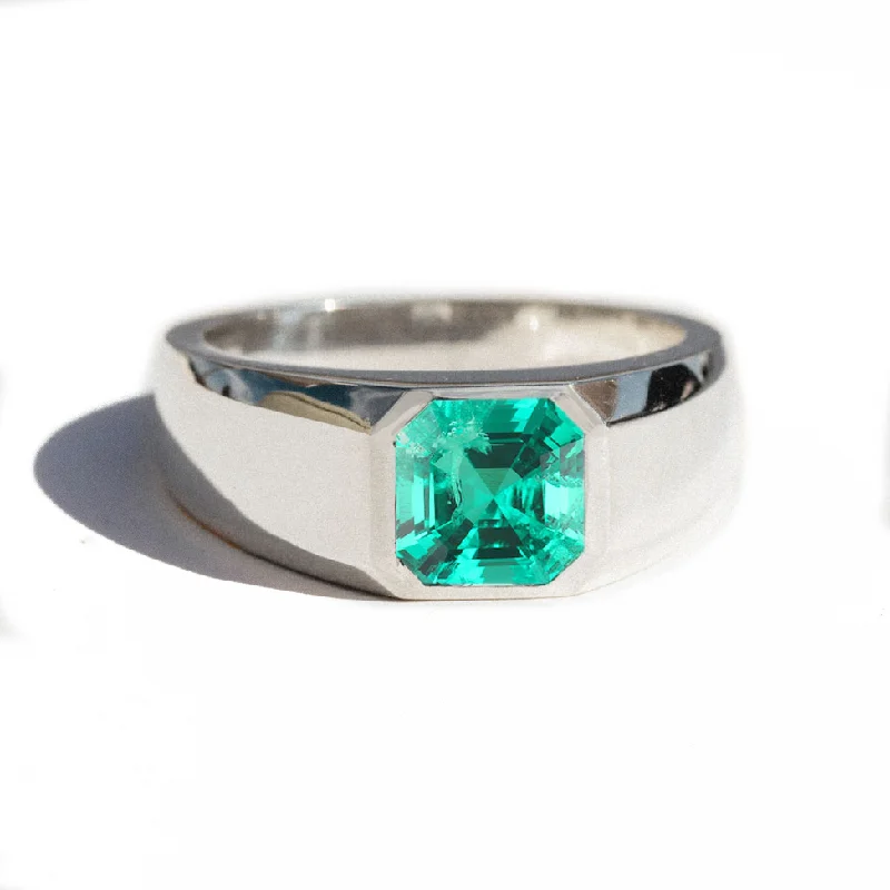 Women’s classic rings-Asscher Cut Emerald Signet Ring