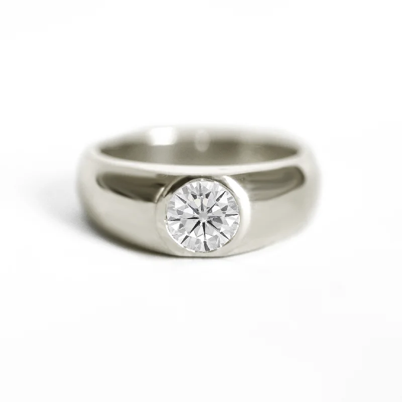 Women’s promise rings for her-Round Moissanite Signet Ring