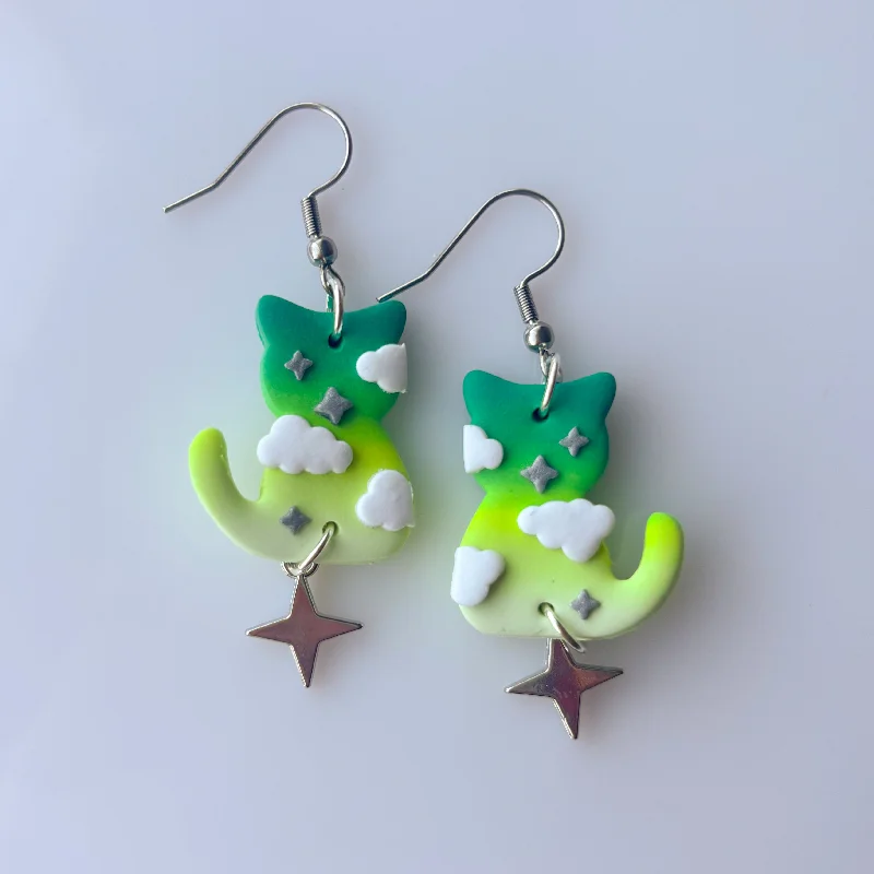 Women’s vintage earrings-GREEN STAR CAT EARRINGS