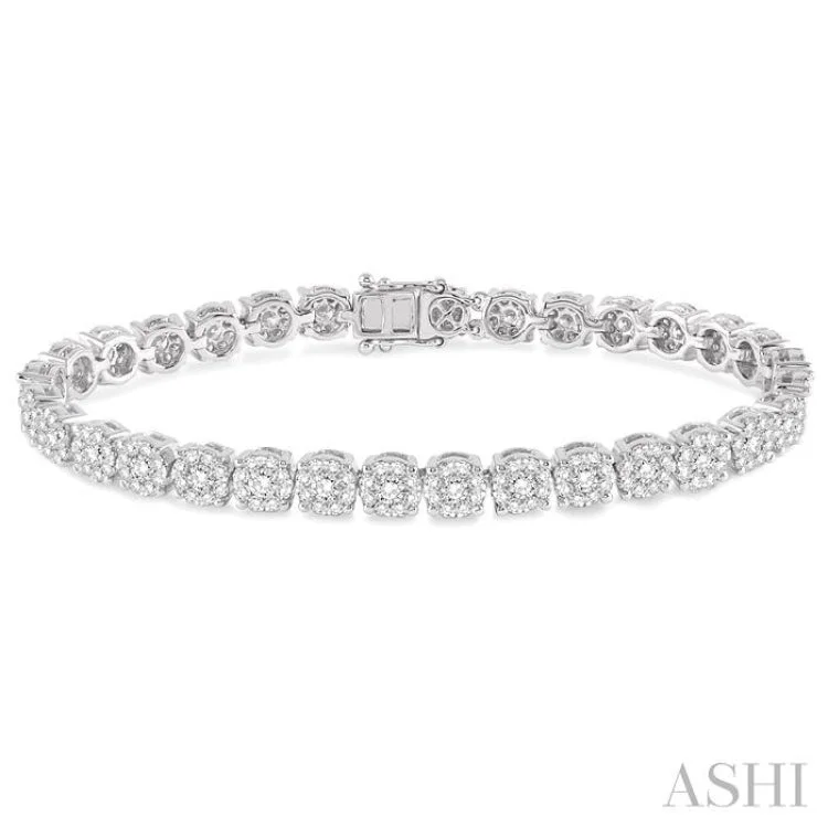 Women’s sterling silver cuff bracelets-5 1/3 Ctw Round Cut Diamond Lovebright Bracelet in 14K White Gold