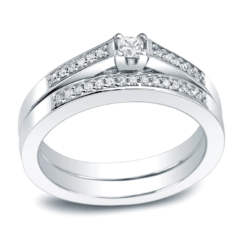 Women’s simple engagement rings-Auriya Platinum 1/4ctw Petite Princess-cut Diamond Wedding Ring Set