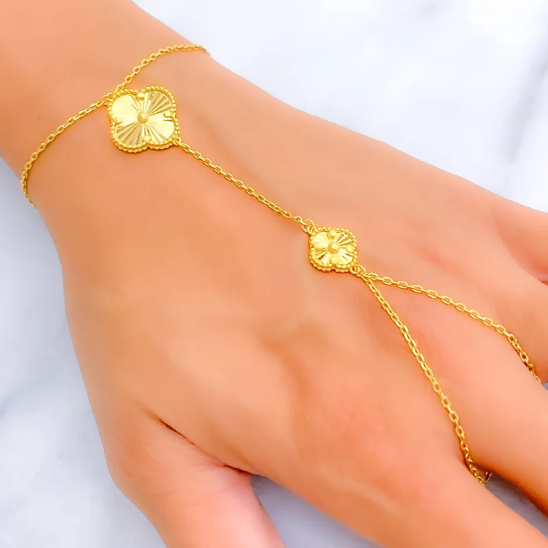 Women’s minimalist bracelets-Trendy Dynamic 21k Gold Finger Bracelet