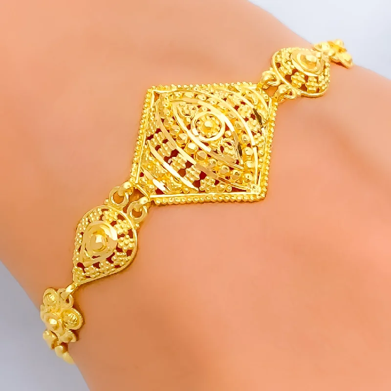 Women’s classic bangles-Refined Stately 22k Gold Bracelet