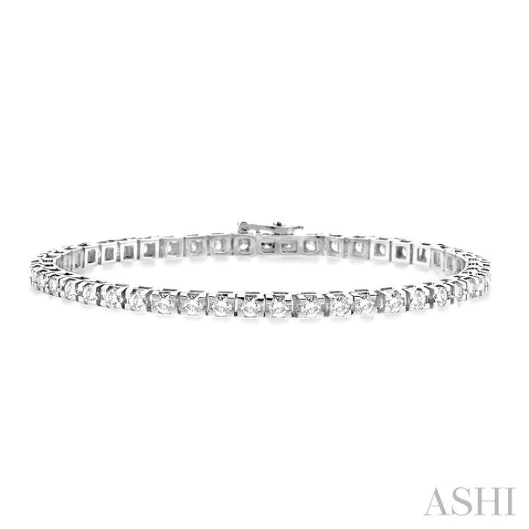 Women’s chunky bracelets-5 Ctw Round Cut Diamond Square Shape Tennis Bracelet in 14K White gold