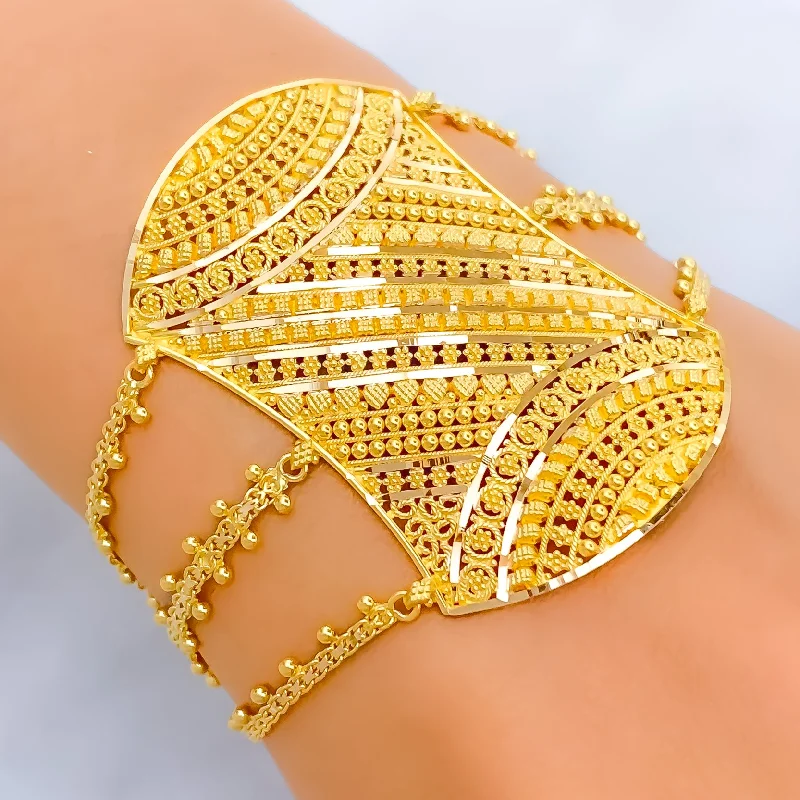 Women’s luxury diamond bracelets-Versatile Upscale 22k Gold Statement Bracelet