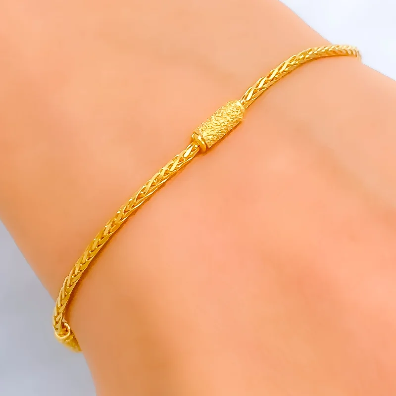 Women’s beaded bangle bracelets-Trendy Sleek 22K Gold Bracelet