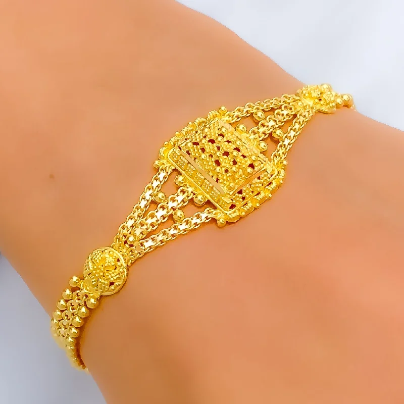 Women’s friendship bracelets-Stylish Lush 22k Gold Bracelet