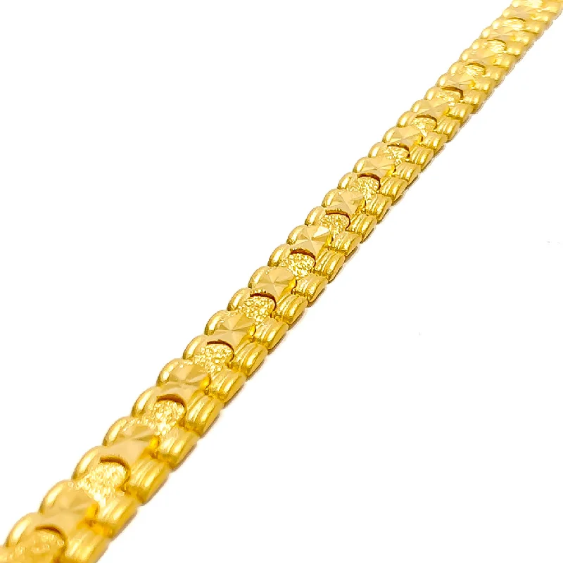 Women’s fashion chain bracelets-Sleek Shimmering 22K Gold Men's Bracelet