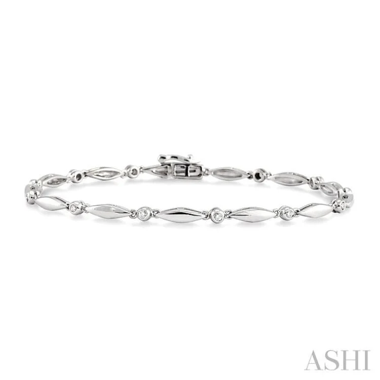 Women’s chunky bracelets-1/4 Ctw Boat Shape Round Cut Diamond Bracelet in 10K White Gold