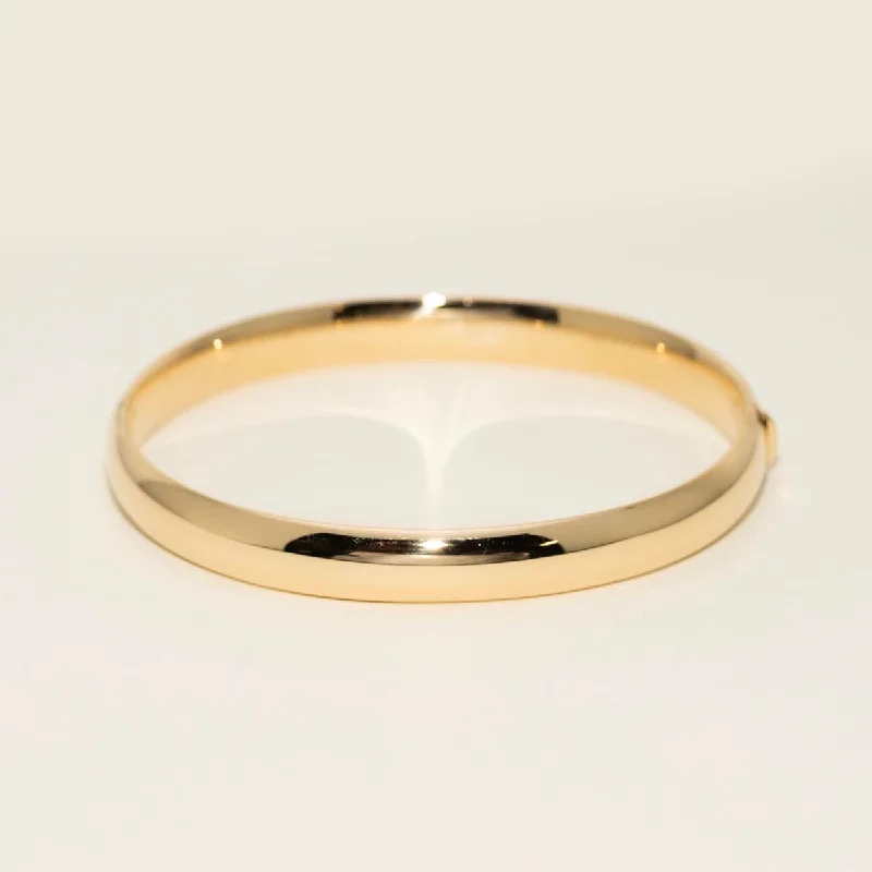 Women’s gold bracelets-Estate Hinged Bangle Bracelet in 14kt Yellow Gold