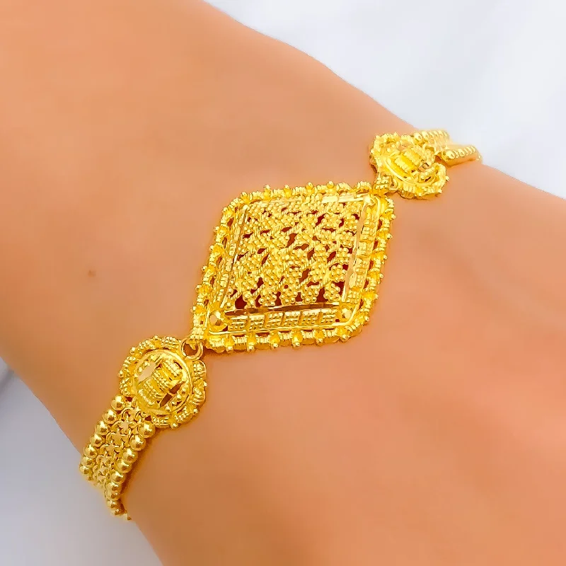 Women’s gemstone bangle bracelets-Ethereal Trendy 22k Gold Bracelet