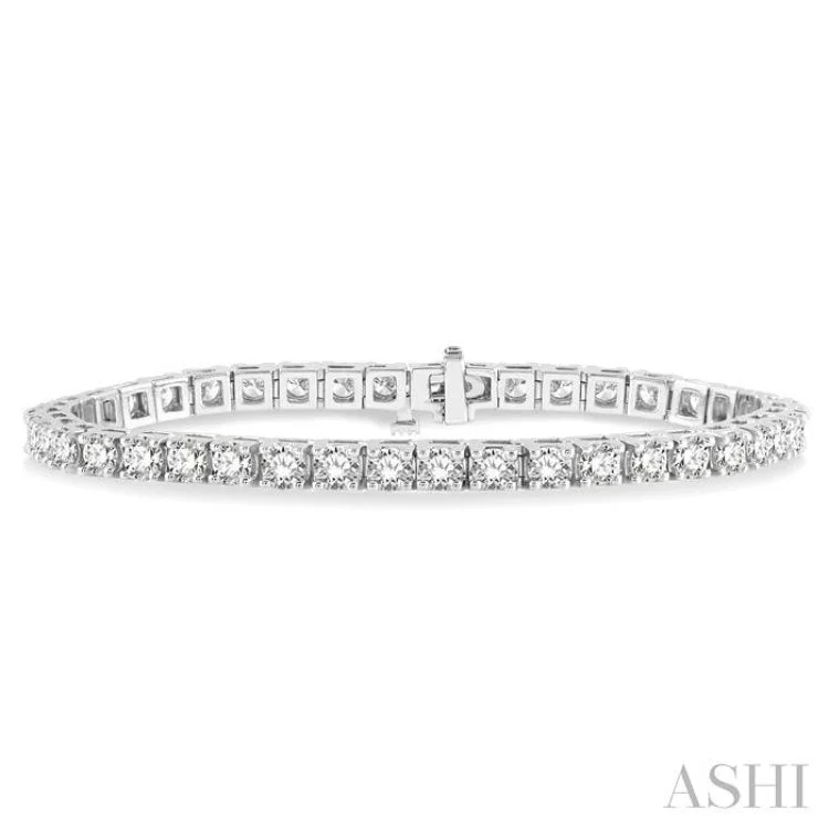 Women’s gold-plated bracelets-8 Ctw Square Shape Round Cut Diamond Tennis Bracelet in 14K White gold