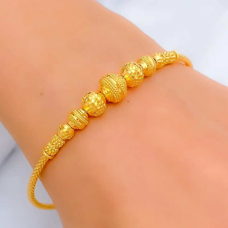 Women’s gemstone bracelets-Minimalist Radiant 22k Gold Bangle Bracelet