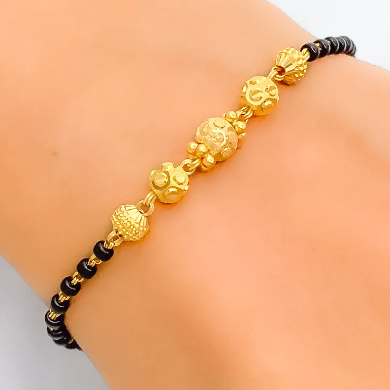 Women’s classic bangles-Attractive Dazzling 22k Gold Black Bead Bracelet