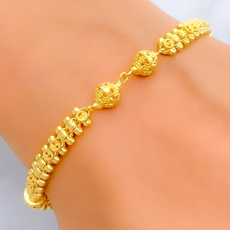 Women’s elegant bangles-Attractive Orb 22k Gold Bracelet